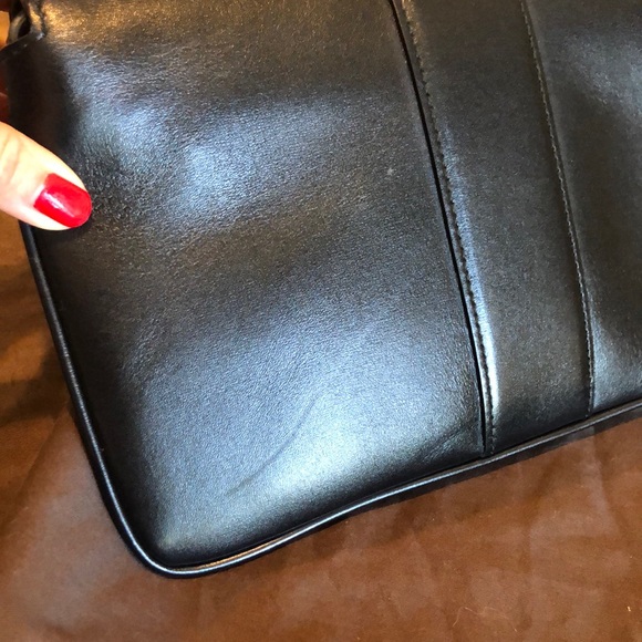 SOLD πΊπΈπΌ Gucci Arli shoulder/crossbody small - Picture 4 of 12